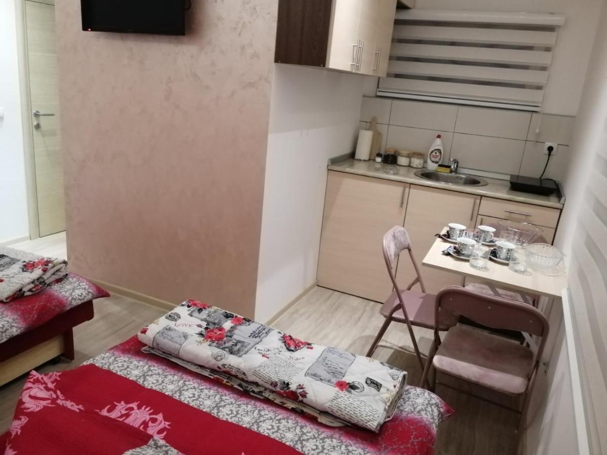 Uzicki-konaci Apartment *